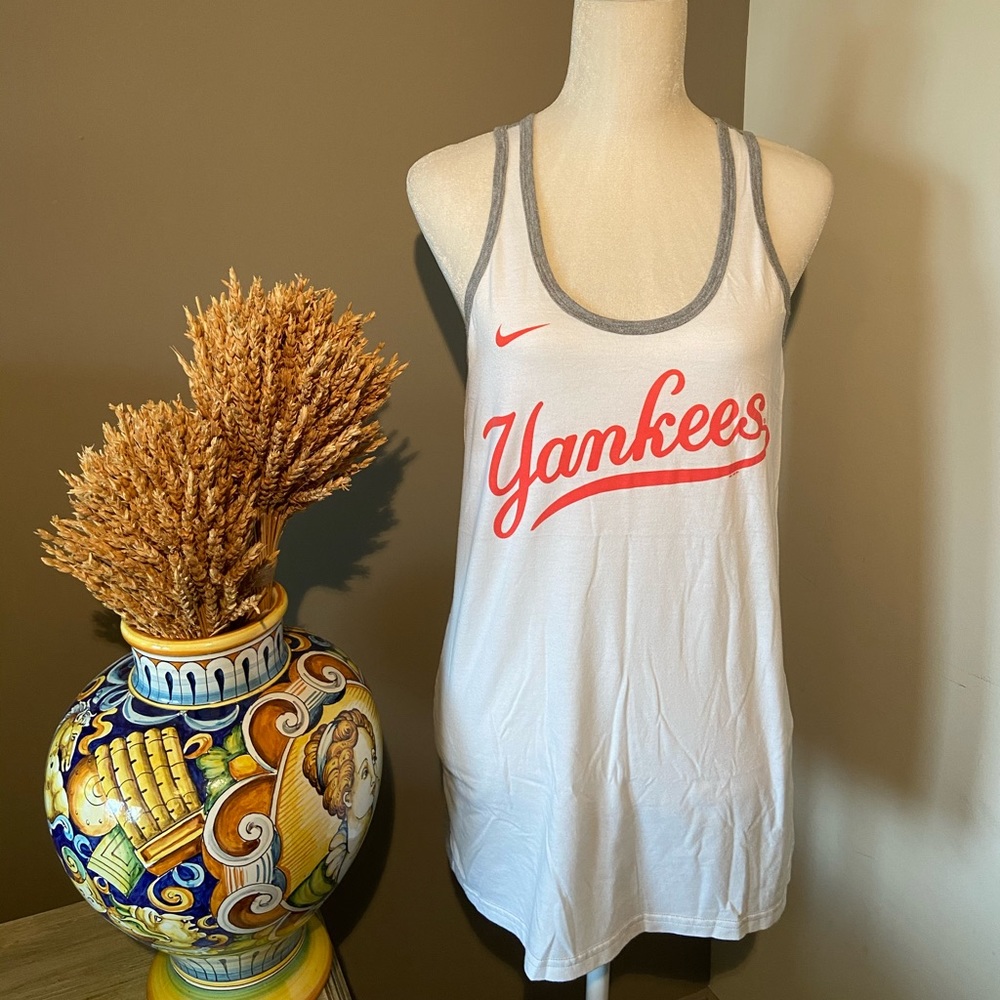 Nike Yankees Tank
